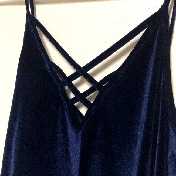 BEAR DANCE Navy Criss Cross Tank, sz L - SEXY! - Picture 3 of 4